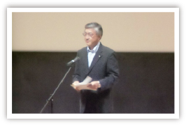 香川県教育委員会教育長の講評の様子