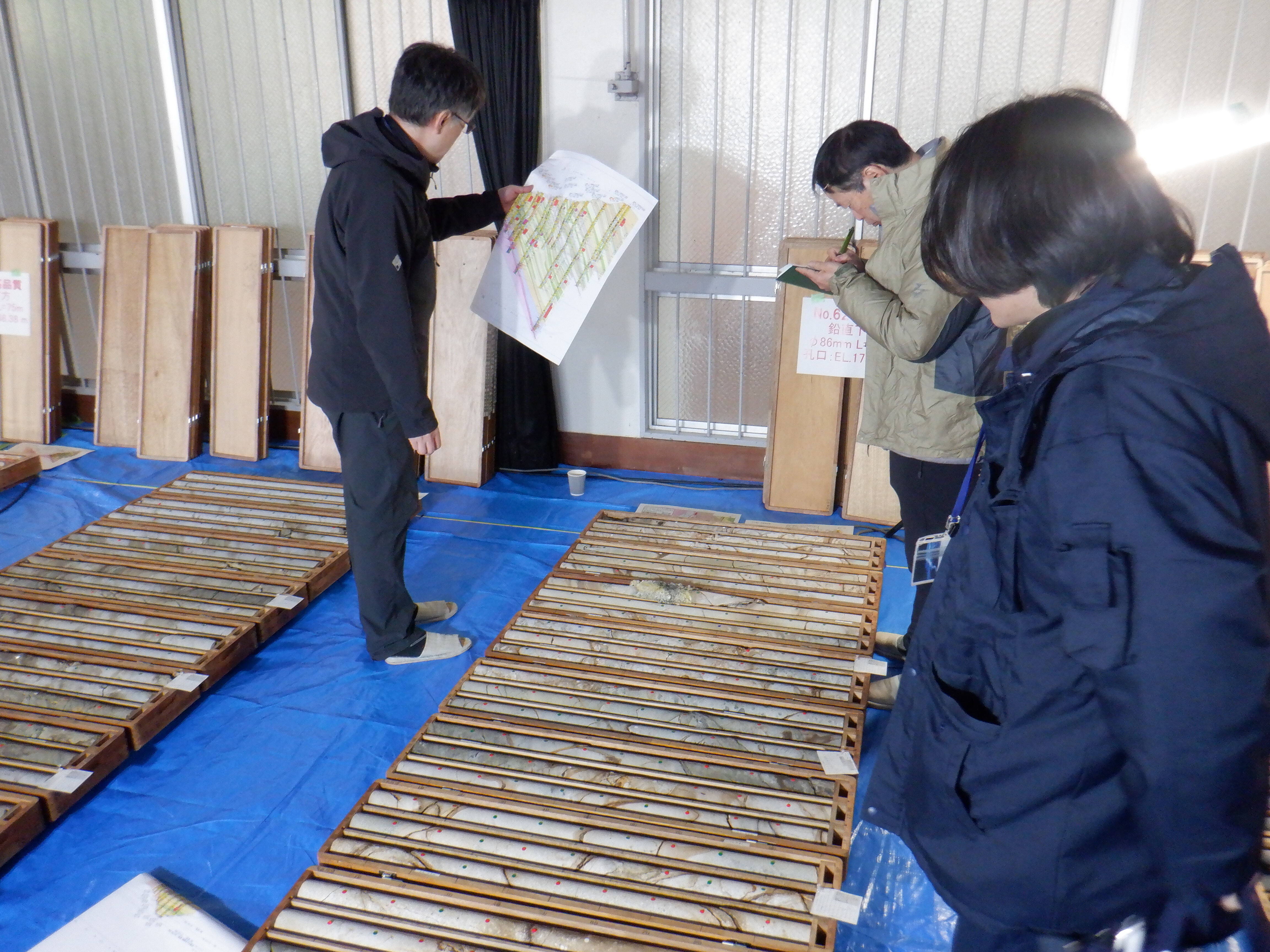 ボーリングコア観察