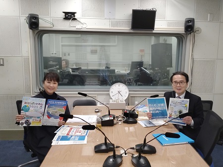 4月9日放送予定のラジオ収録の様子写真