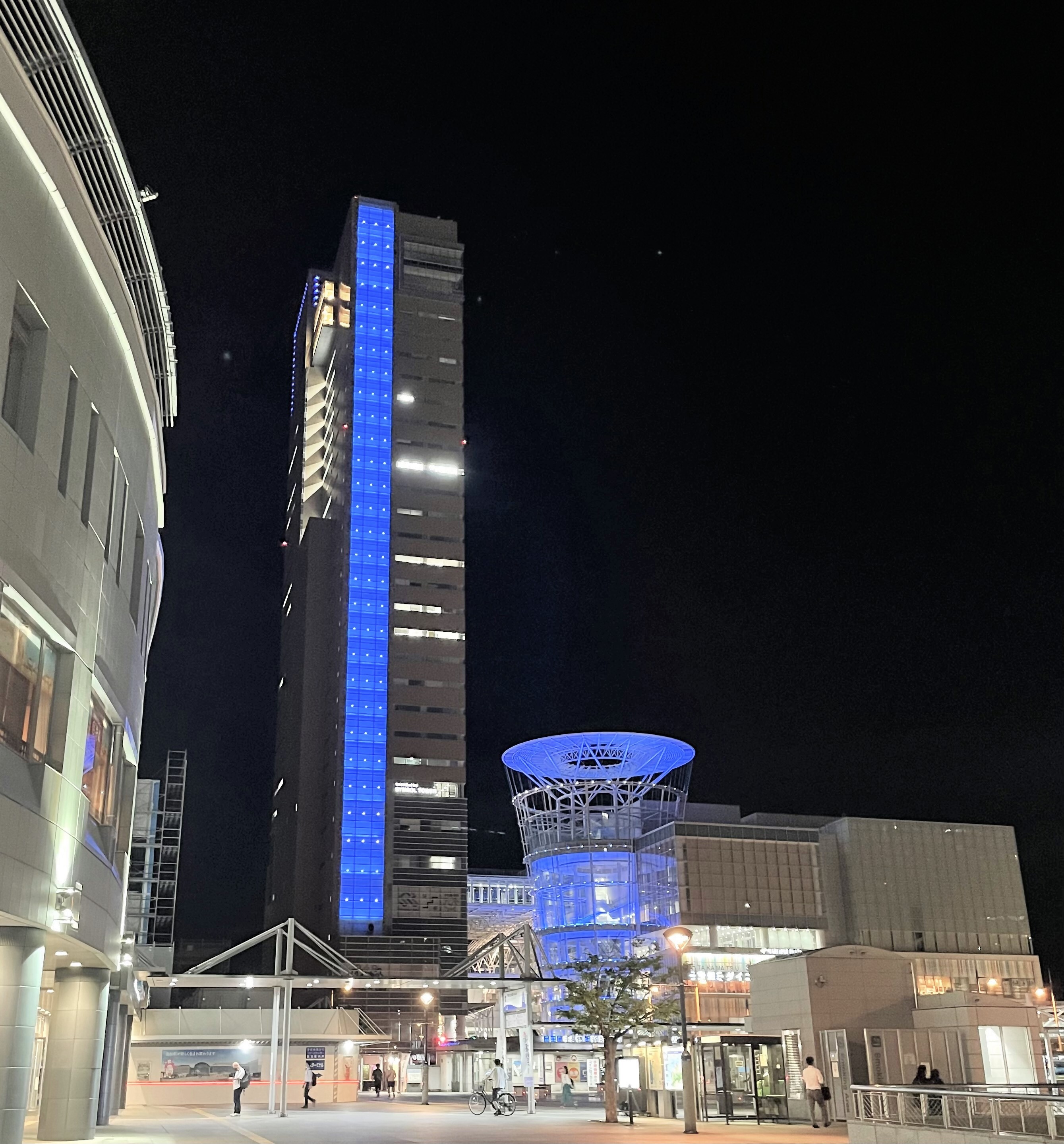 ブルーライトアップ