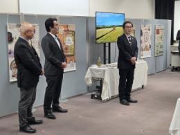 知事があいさつをしている